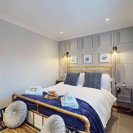 Swansea Marina Apartment - Water View - Sleeps 5 Exterior photo
