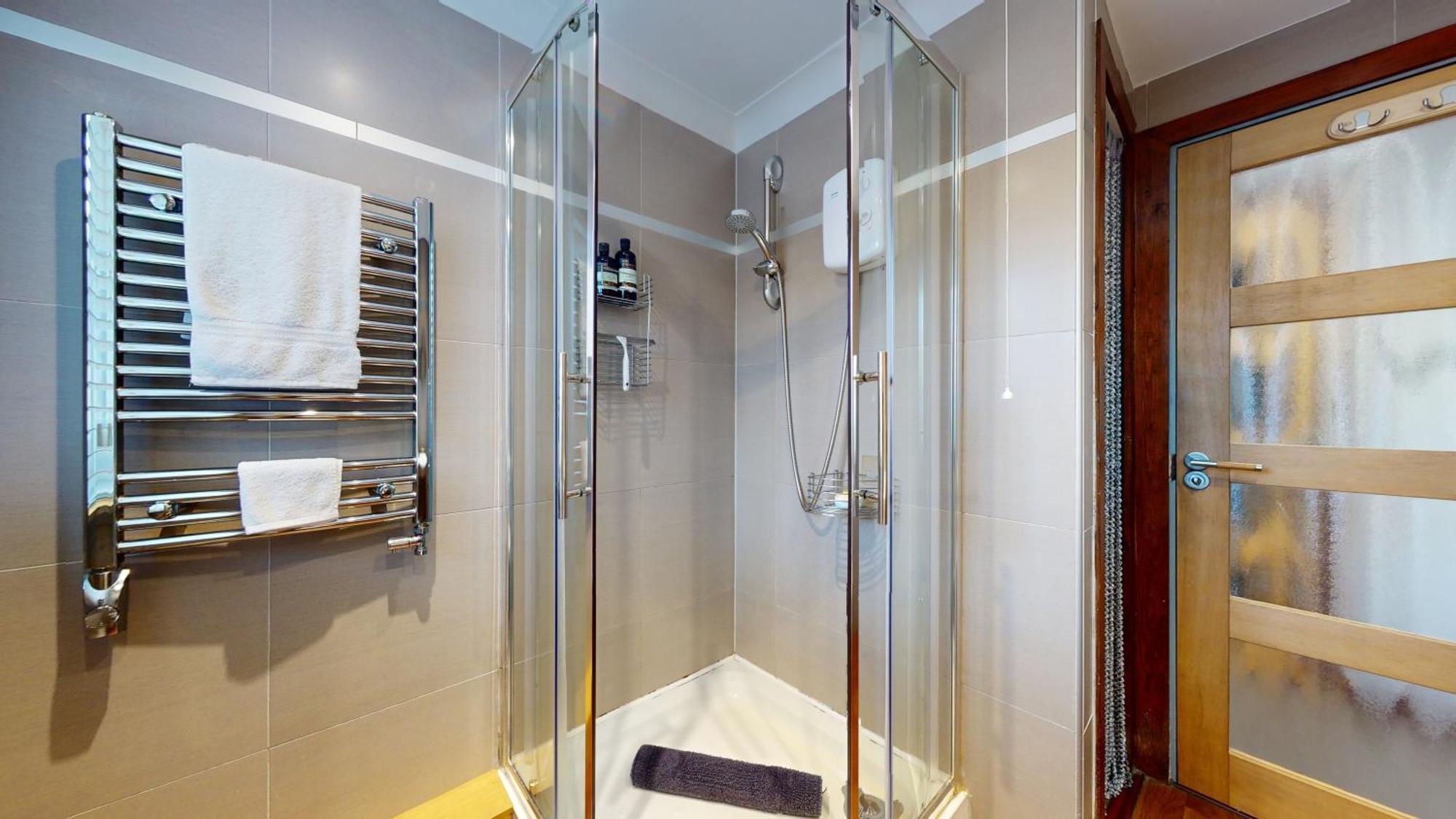 Marina - Water View - Sleeps 5