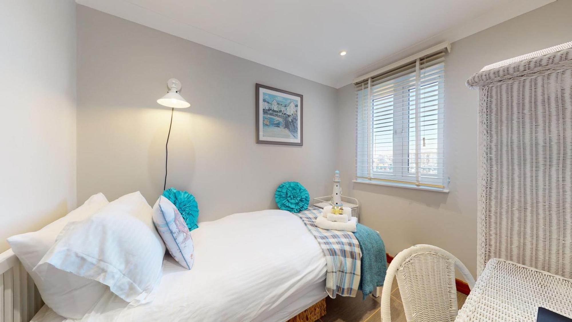 Marina - Water View - Sleeps 5 Appartement *